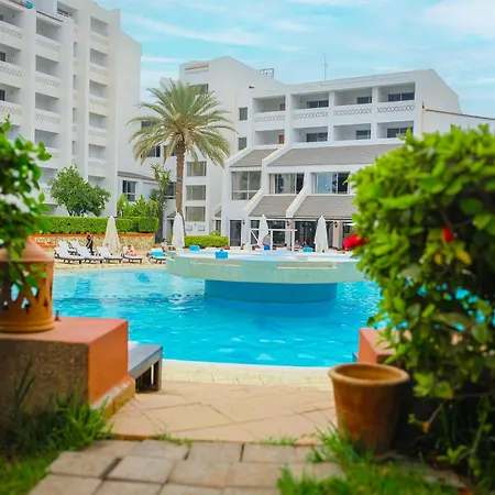 Hamilton Agadir-2